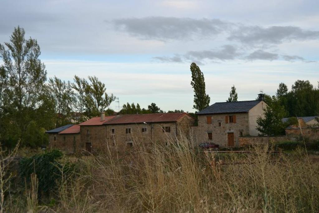 Cabanas Vallecino Manzanal de los Infantes 外观 照片