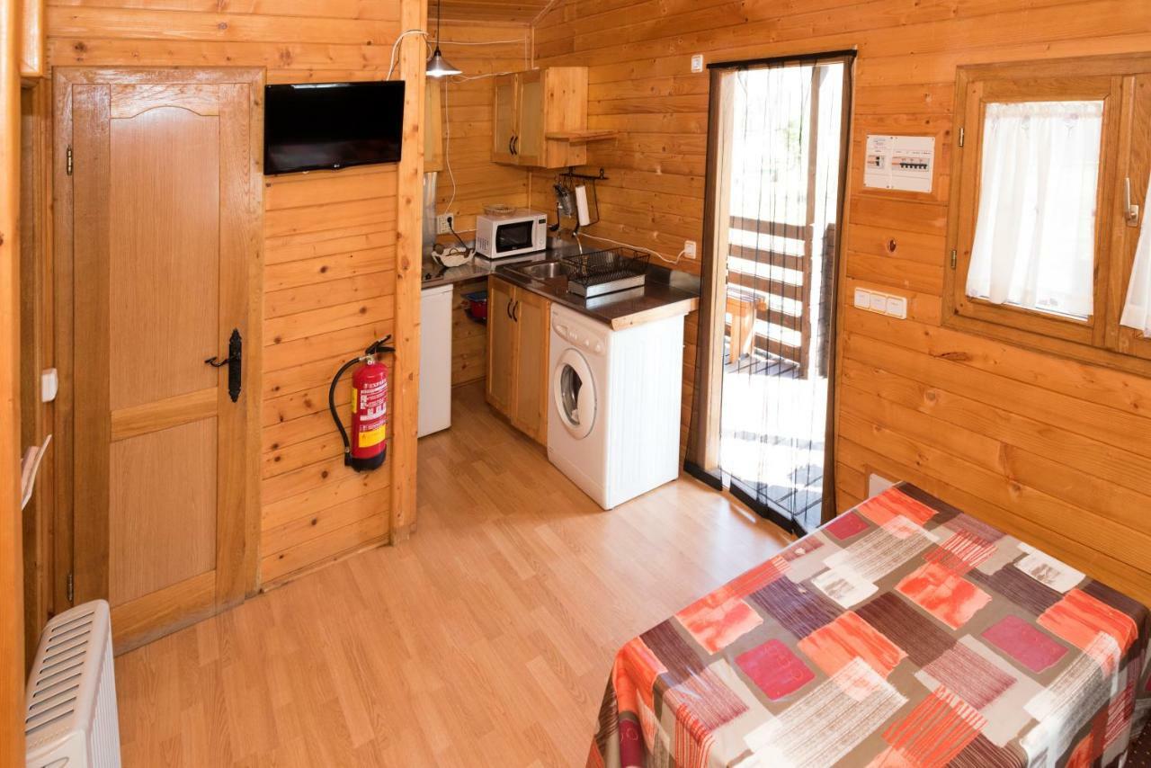 Cabanas Vallecino Manzanal de los Infantes 外观 照片