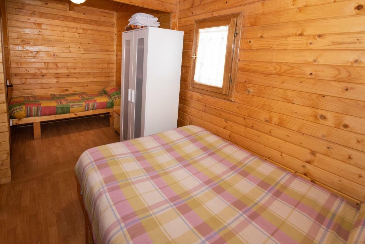Cabanas Vallecino Manzanal de los Infantes 外观 照片